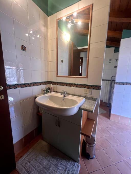 Home 26, Near The Lake Valmadrera Bagian luar foto