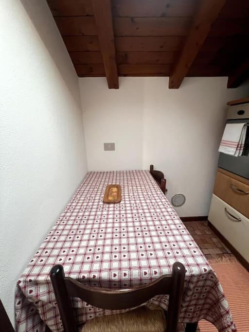 Home 26, Near The Lake Valmadrera Bagian luar foto